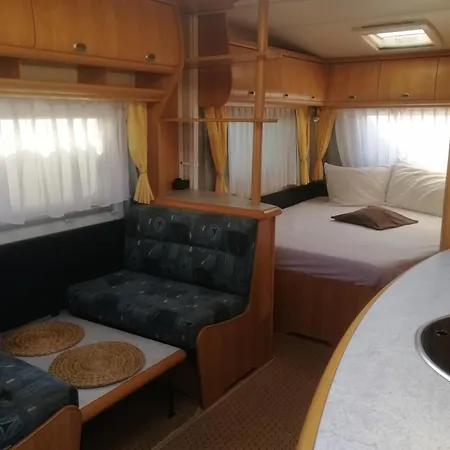 каравана сий-я-на Campsite